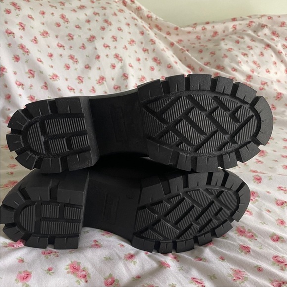 Boots - Picture 2 of 2